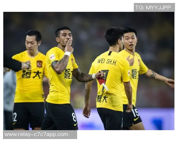 恒大足球中超联赛的辉煌历程与未来展望：从巅峰到挑战的精彩故事